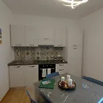 Marina House 度假居 *