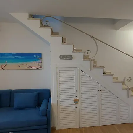 Marina House 체팔루